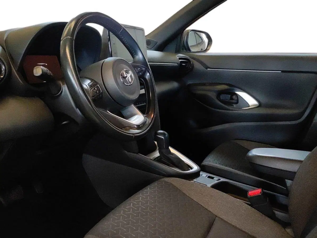 Toyota Yaris Cross usata a Milano (7)