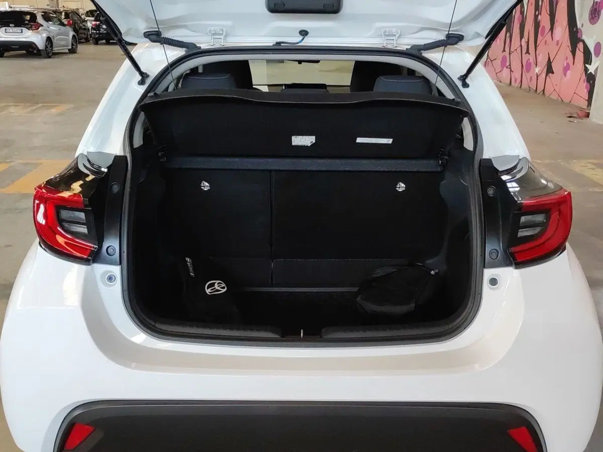 Toyota Yaris usata a Milano (6)