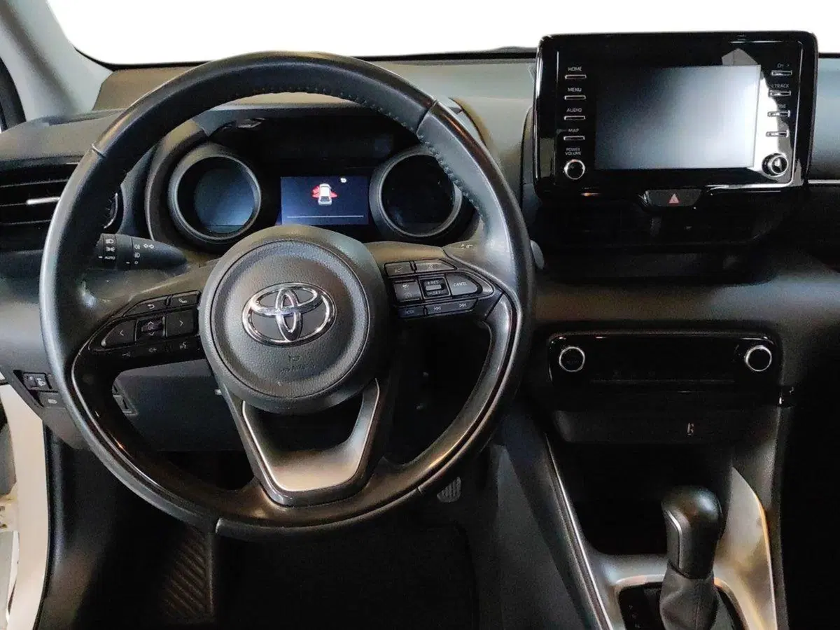 Toyota Yaris usata a Milano (8)