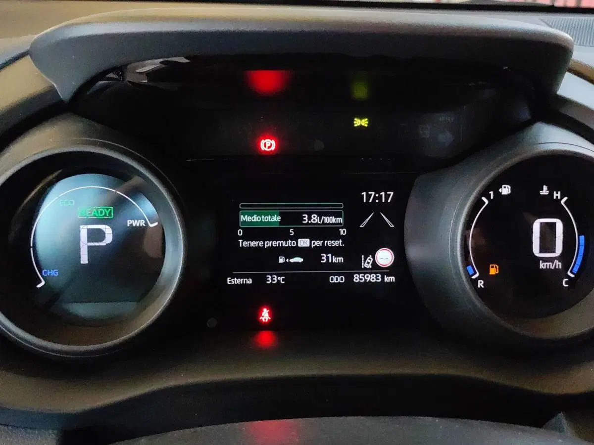Toyota Yaris usata a Milano (9)