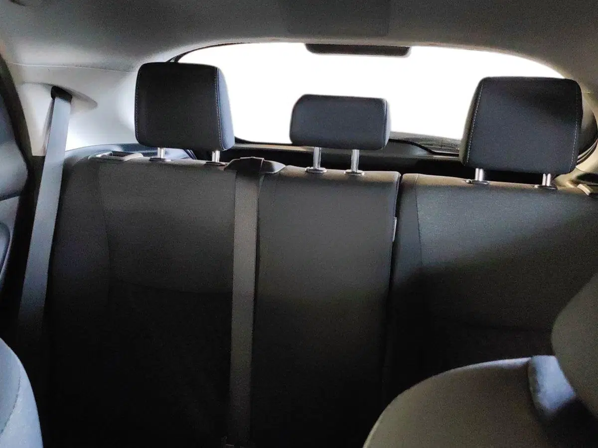 Toyota Yaris usata a Milano (12)
