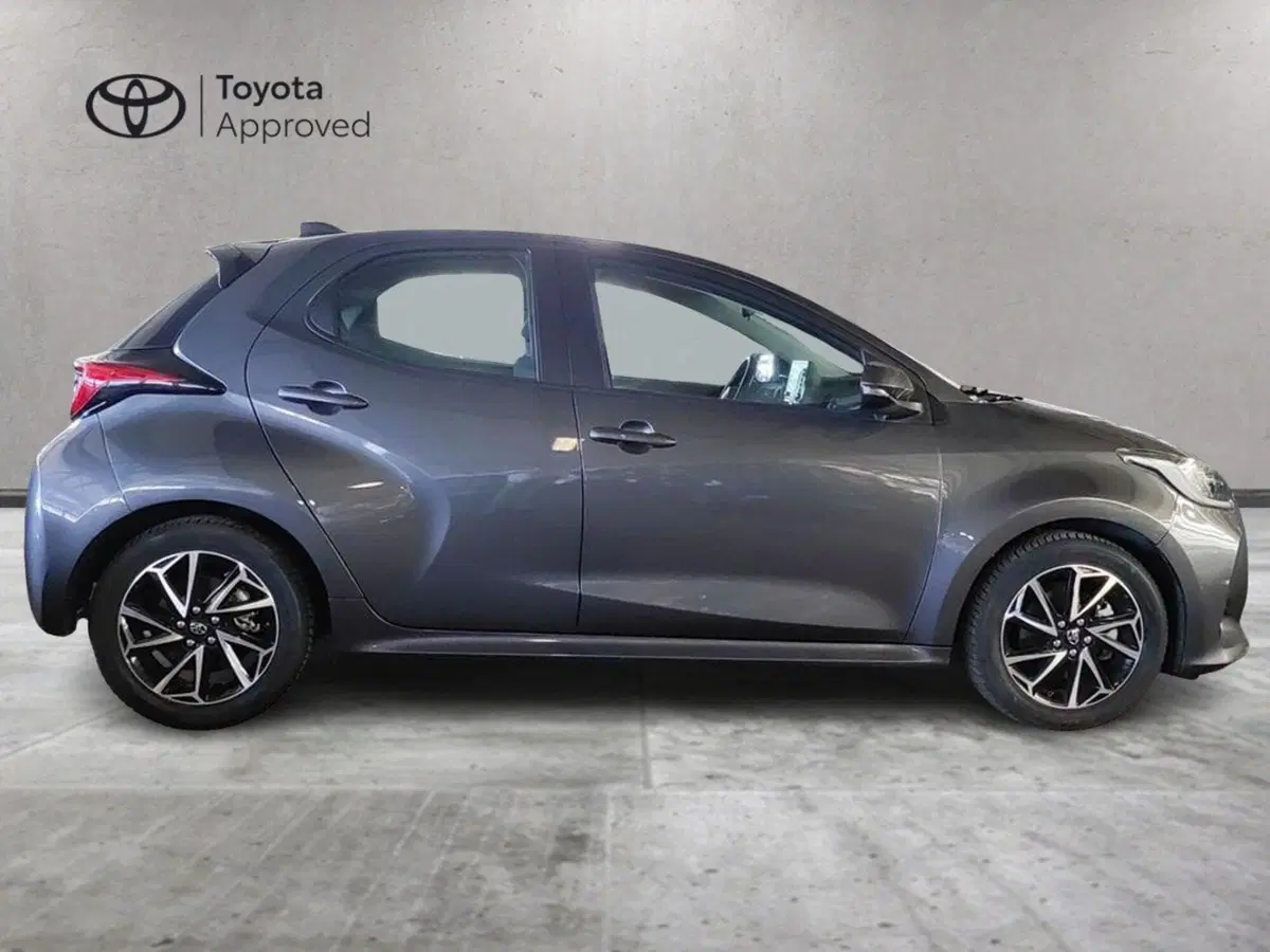 Toyota Yaris usata a Milano (5)