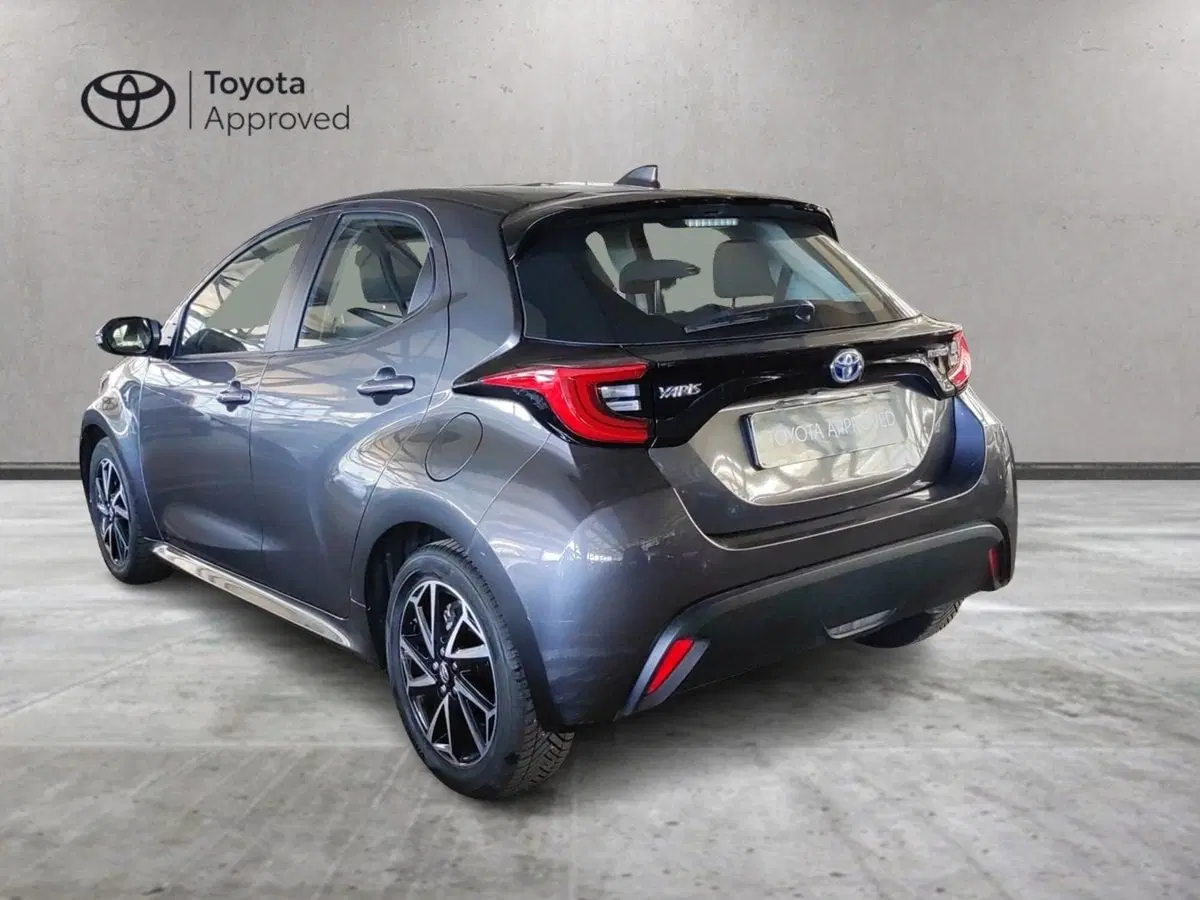 Toyota Yaris usata a Milano (6)