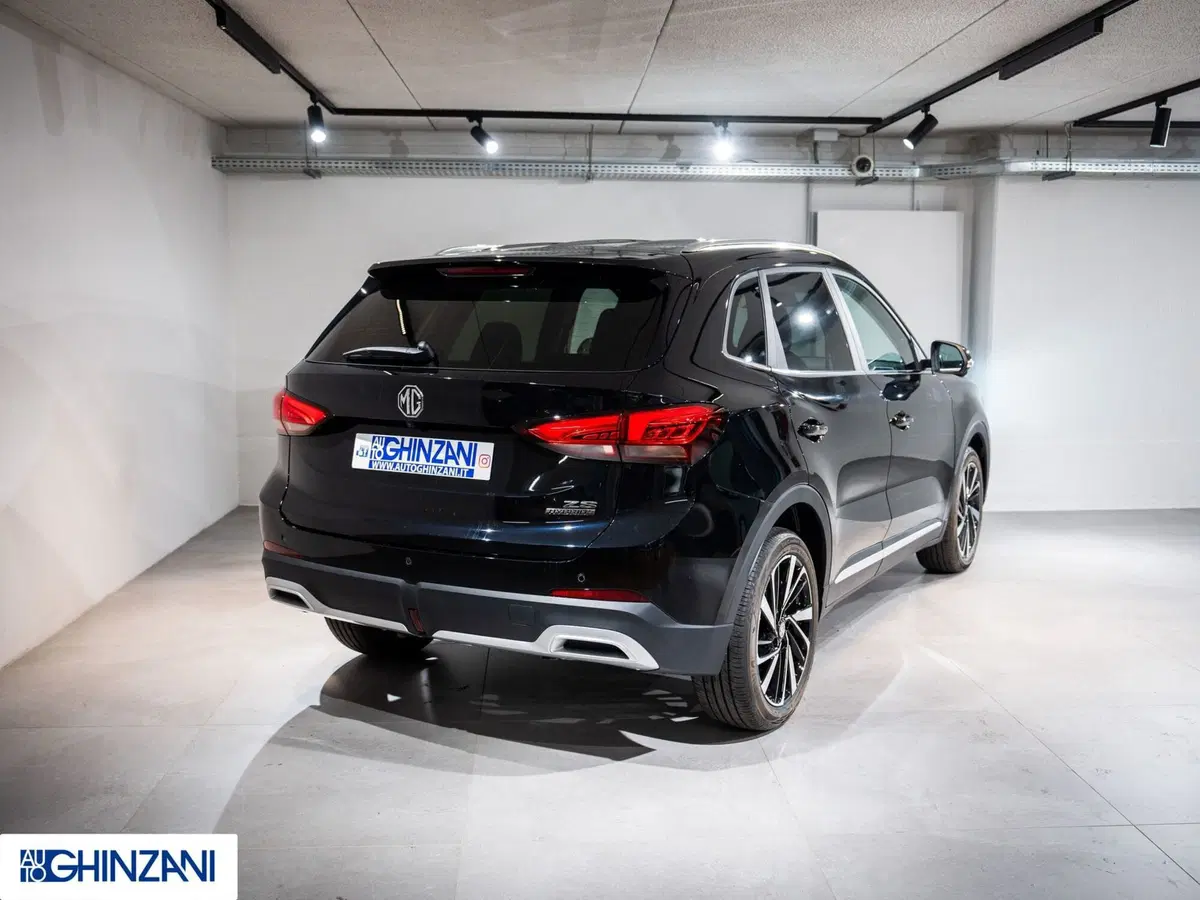 Mg ZS EV nuova a Bergamo (8)