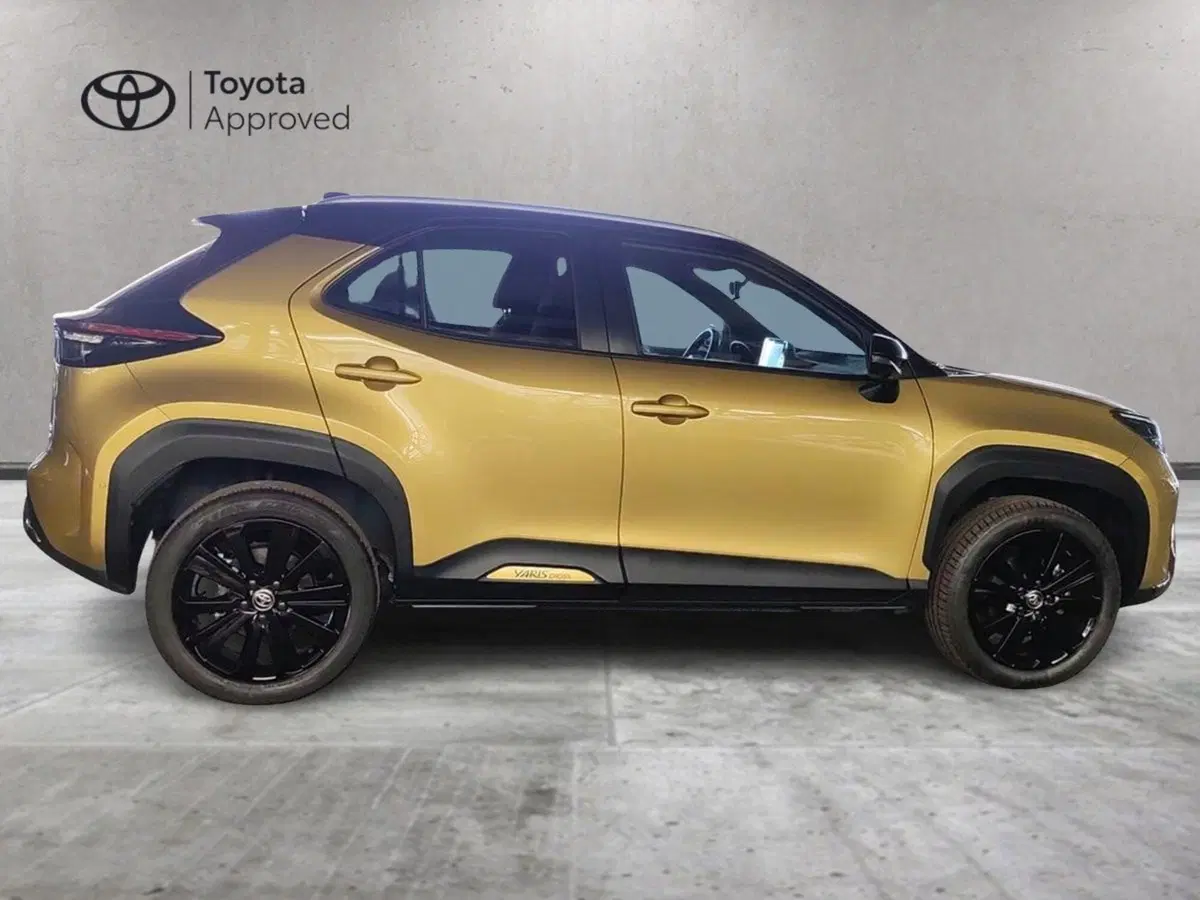 Toyota Yaris Cross usata a Milano (5)