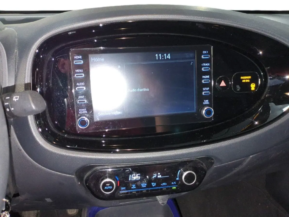 Toyota Aygo X usata a Milano (15)