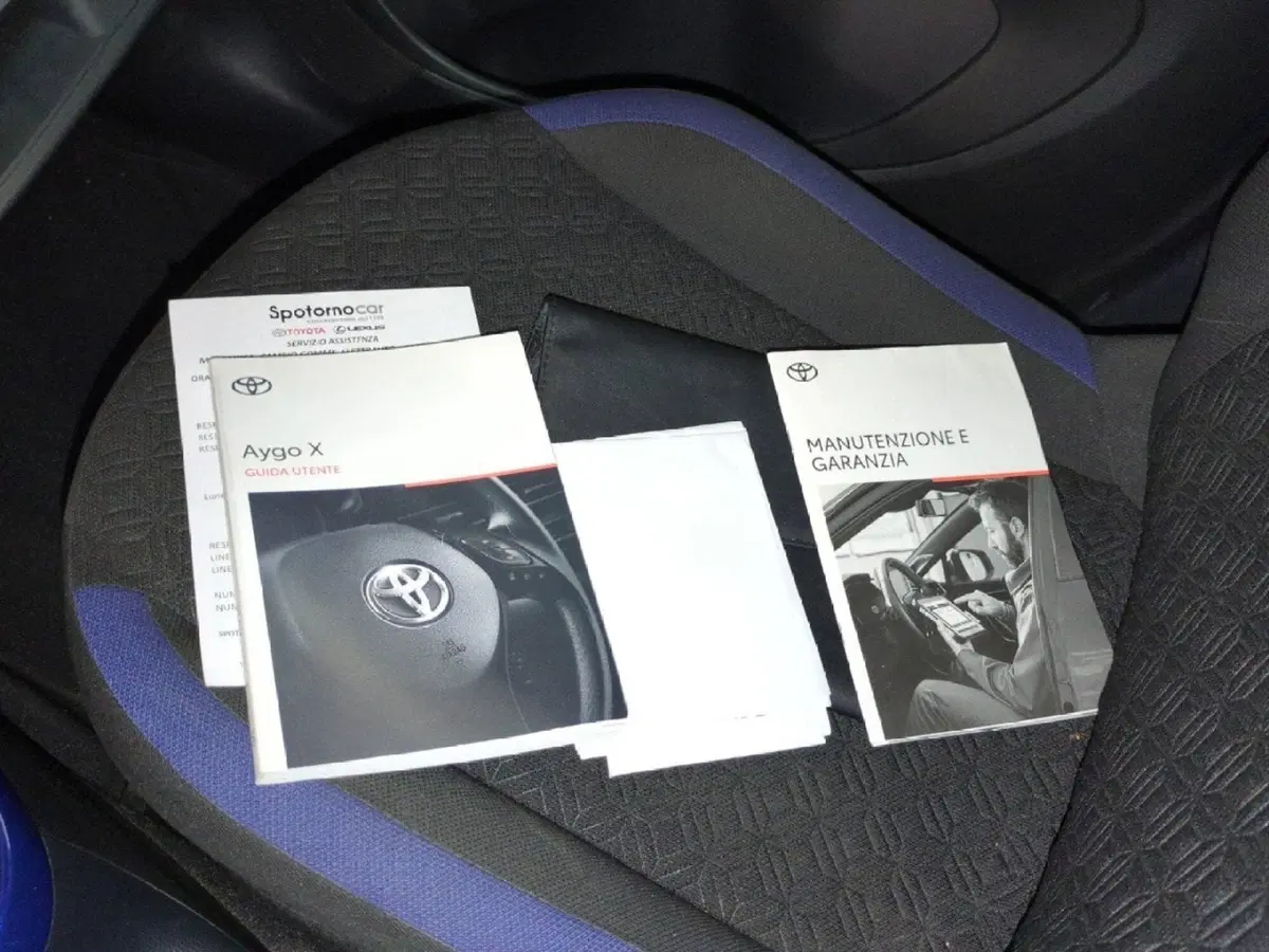 Toyota Aygo X usata a Milano (17)