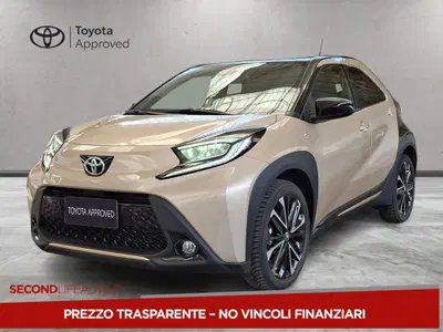 Toyota Aygo X 1.0 Lounge Air 72cv s-cvt del 2024 usata a San Salvo