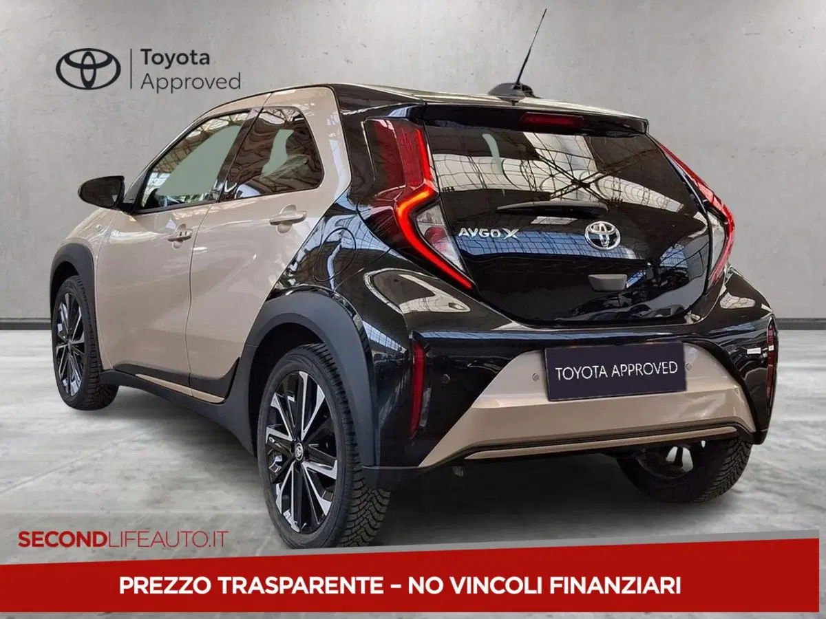 Toyota Aygo X usata a Chieti (16)
