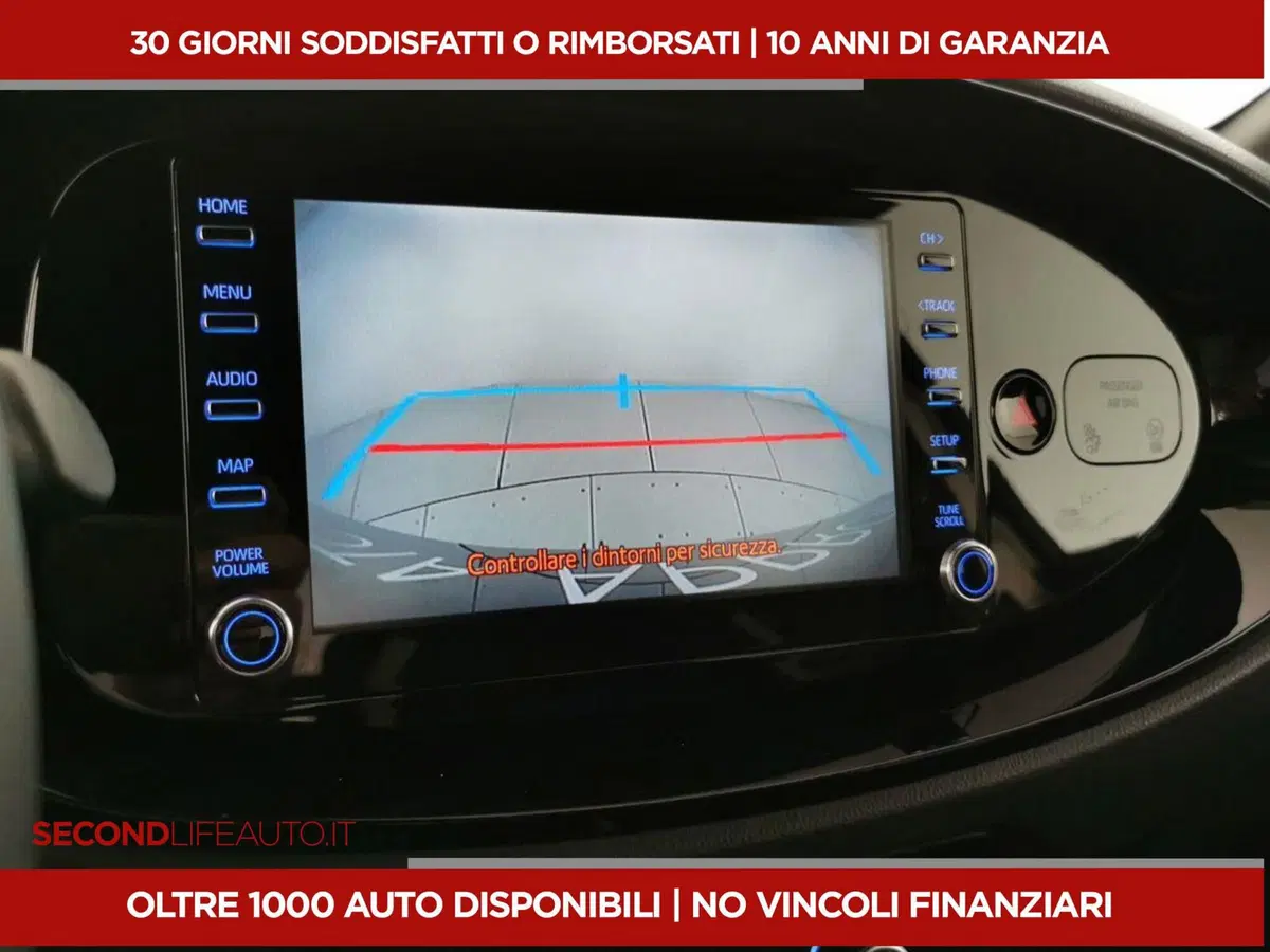 Toyota Aygo X usata a Campobasso (11)