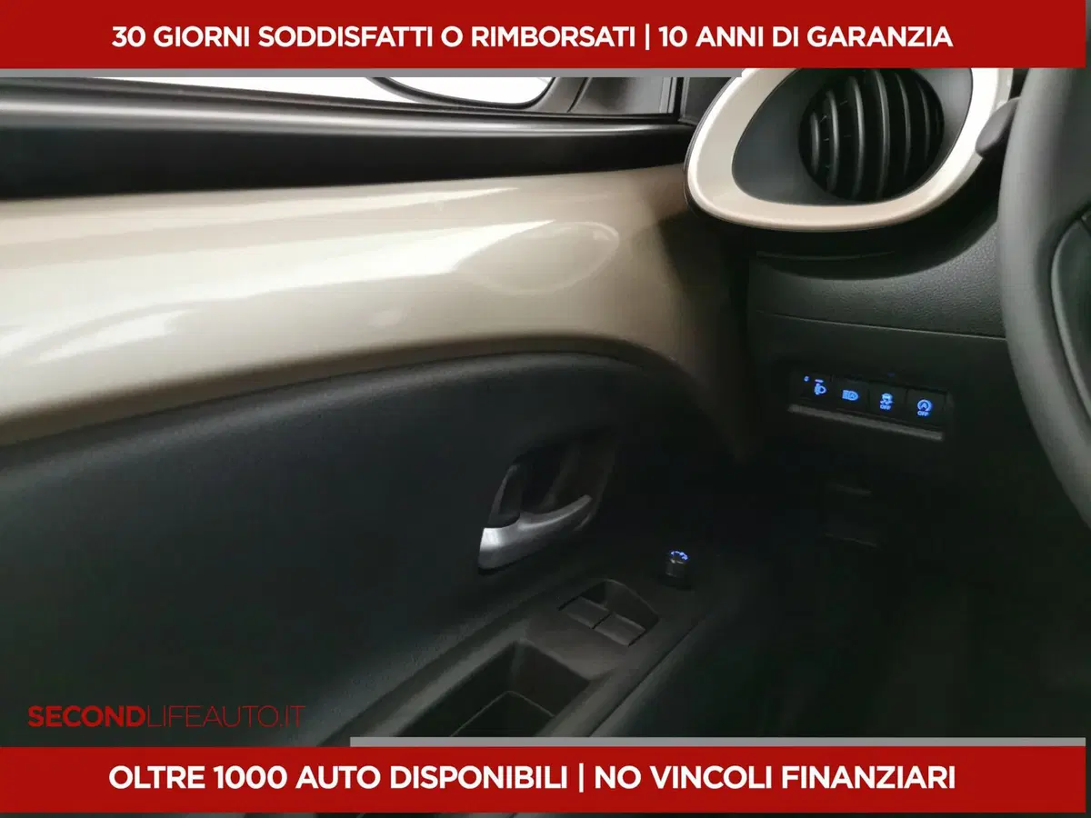 Toyota Aygo X usata a Campobasso (16)
