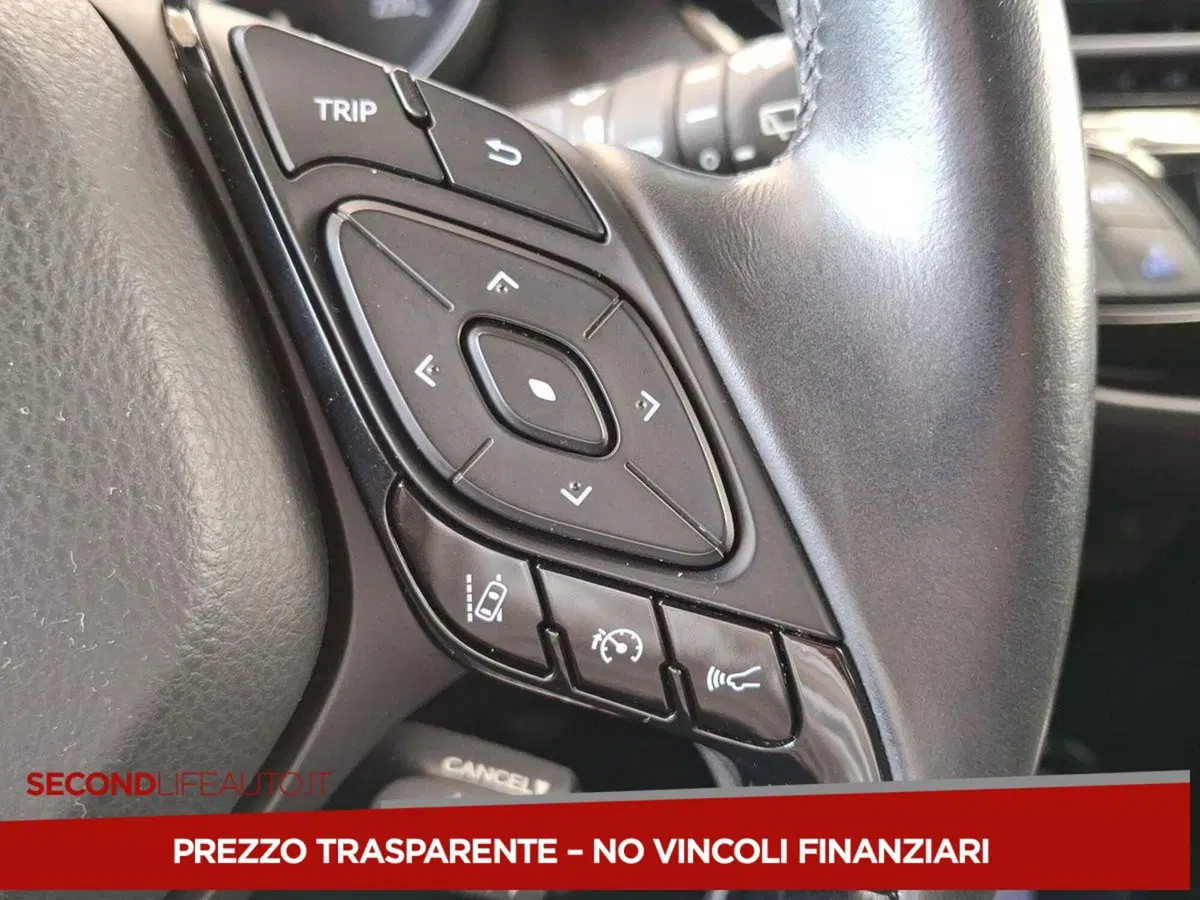 Toyota Toyota C-HR usata a Chieti (10)