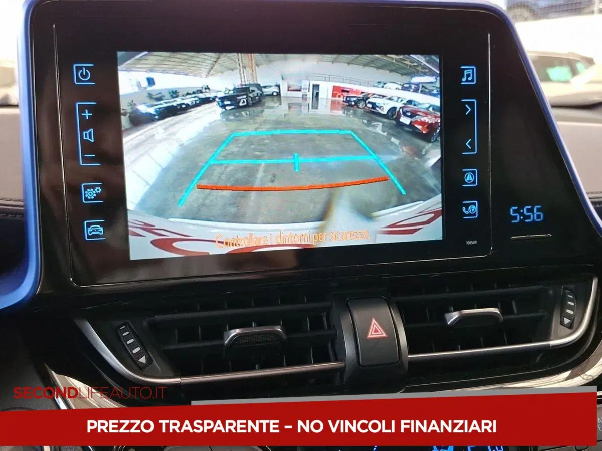 Toyota Toyota C-HR usata a Chieti (11)