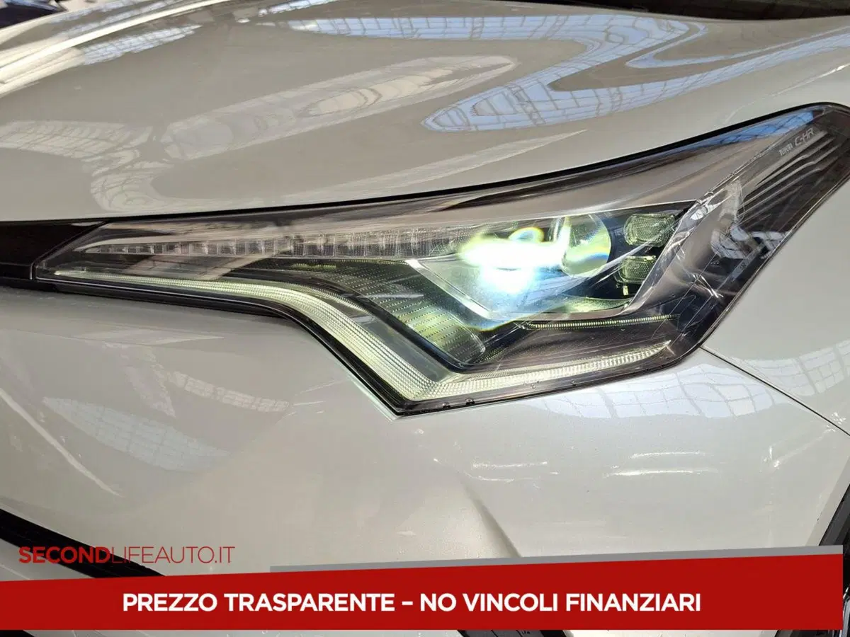 Toyota Toyota C-HR usata a Chieti (7)