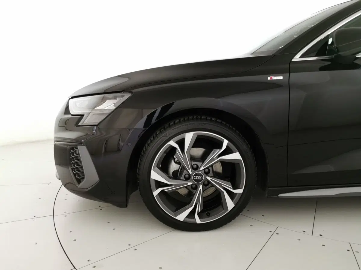 Audi A3 Sedan usata a Chieti (7)