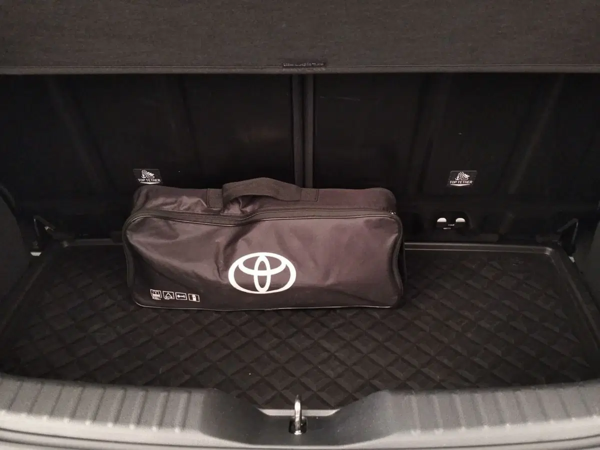 Toyota Aygo X usata a Frosinone (6)