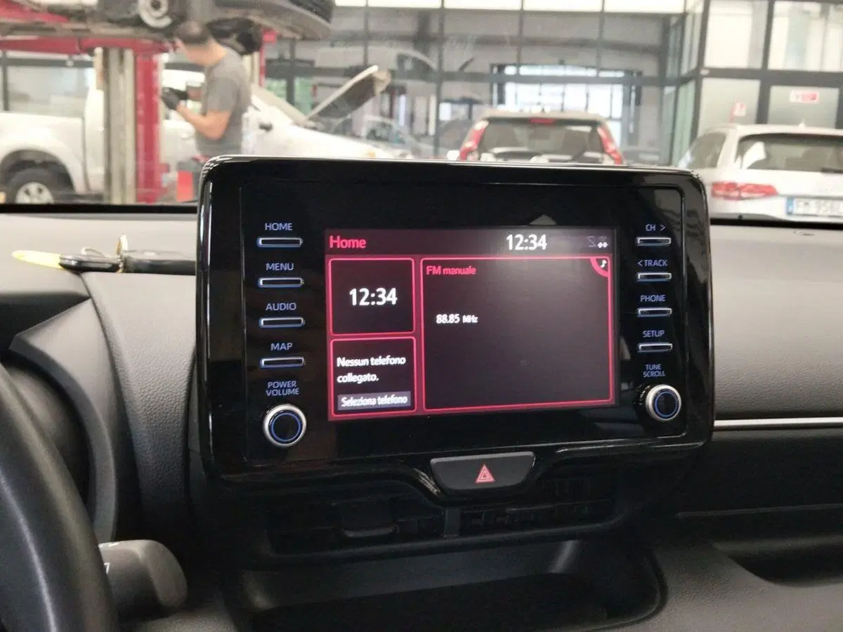 Toyota Yaris usata a Roma (10)