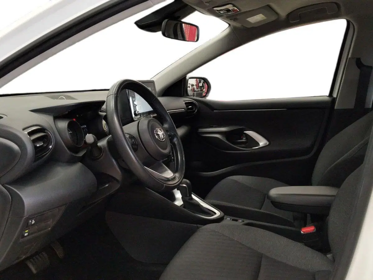 Toyota Yaris usata a Roma (7)
