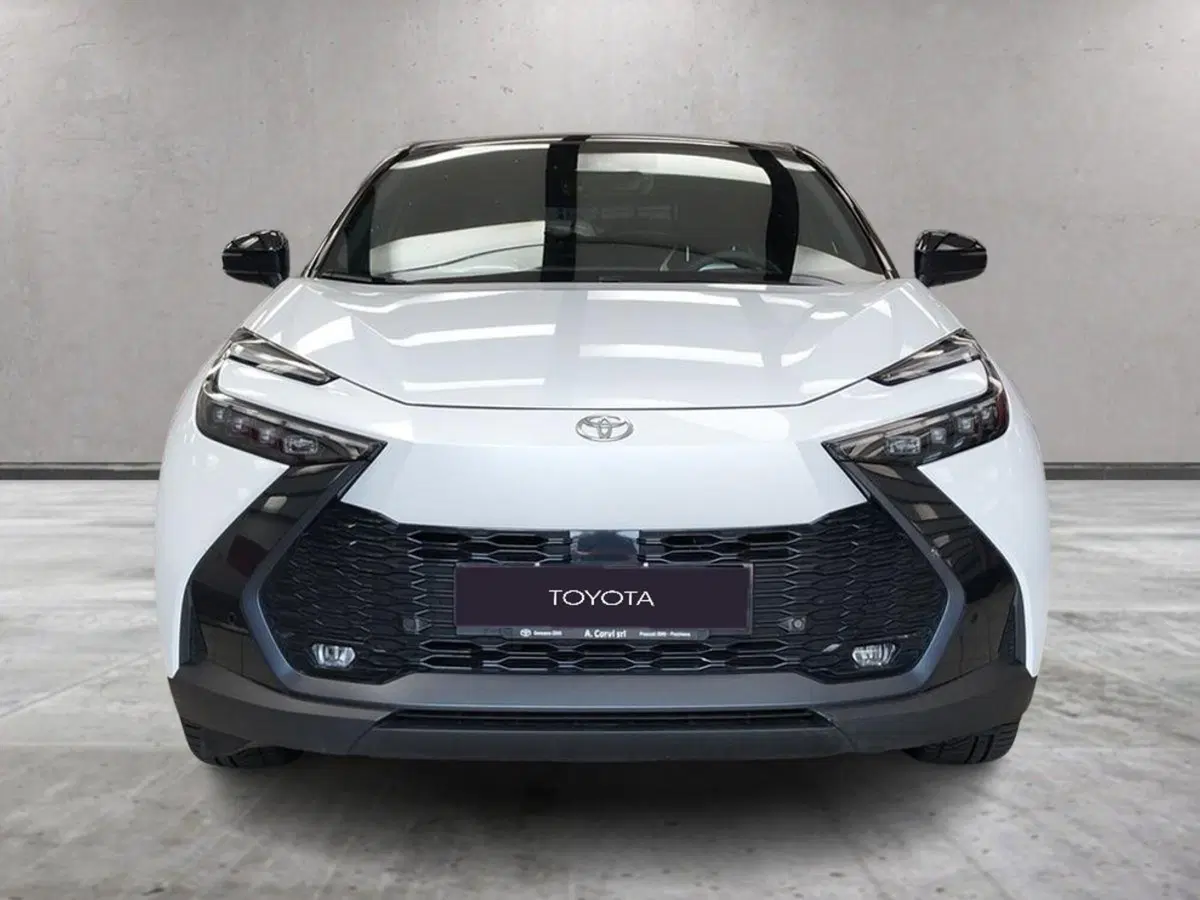 Toyota Toyota C-HR usata a Roma (10)