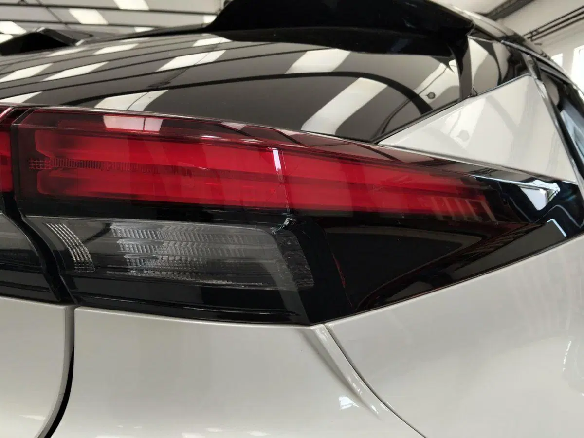 Toyota Toyota C-HR usata a Roma (13)