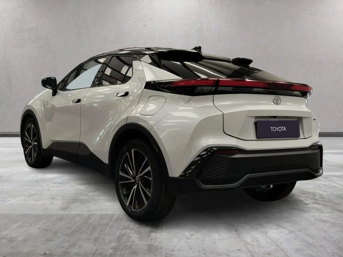 Toyota Toyota C-HR usata a Roma (5)