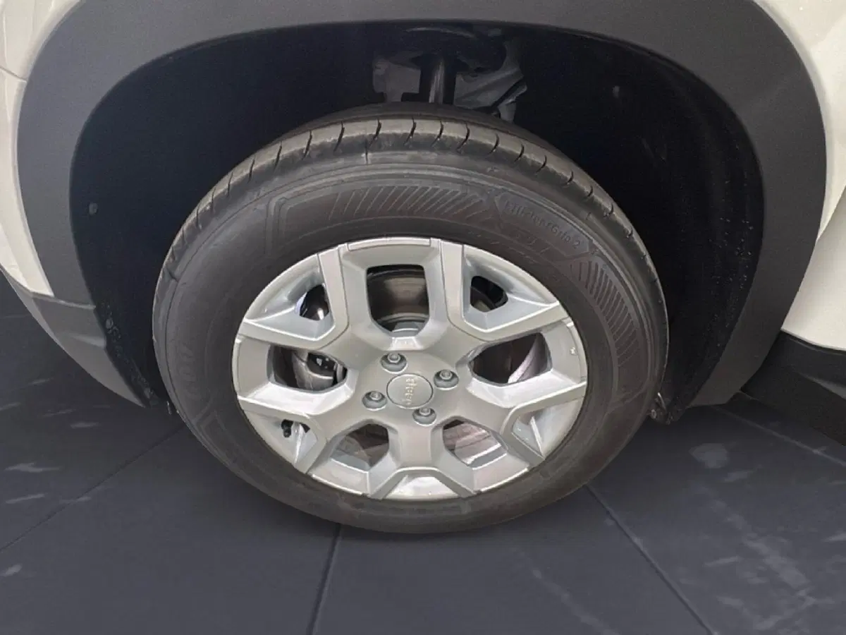 Jeep Avenger nuova a Agrigento (15)