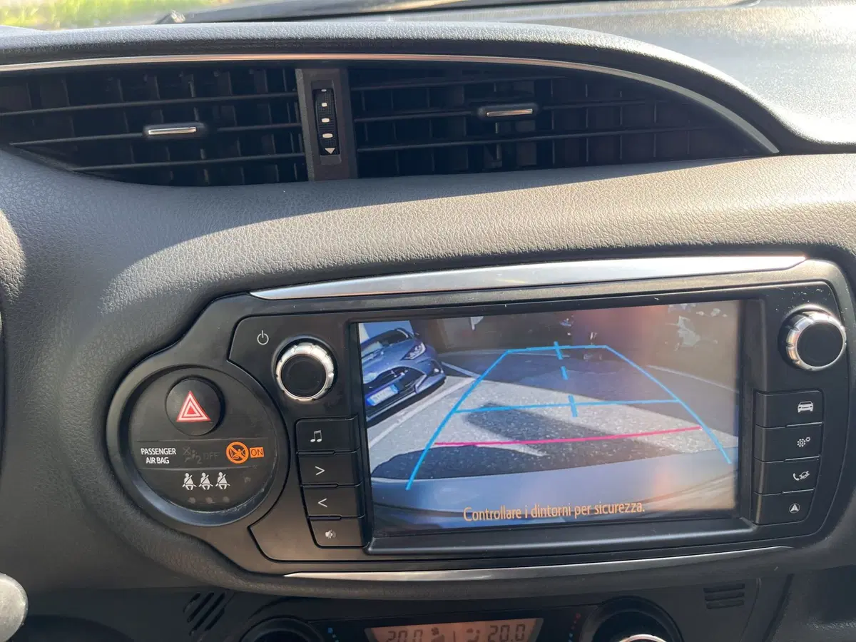 Toyota Yaris usata a Modena (13)