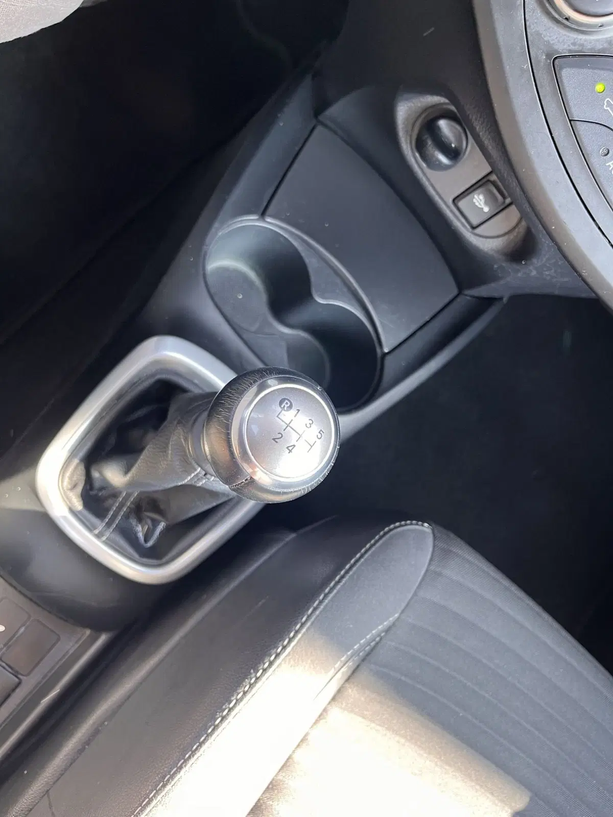 Toyota Yaris usata a Modena (17)