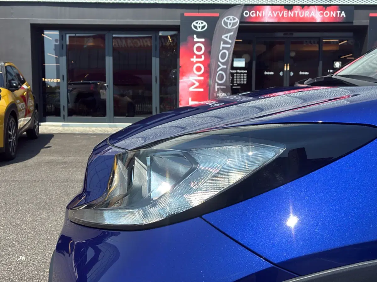 Toyota Aygo X usata a Mantova (10)