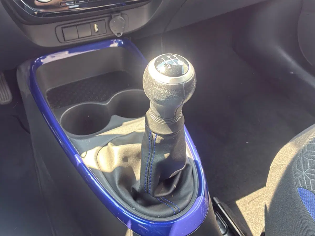 Toyota Aygo X usata a Mantova (20)