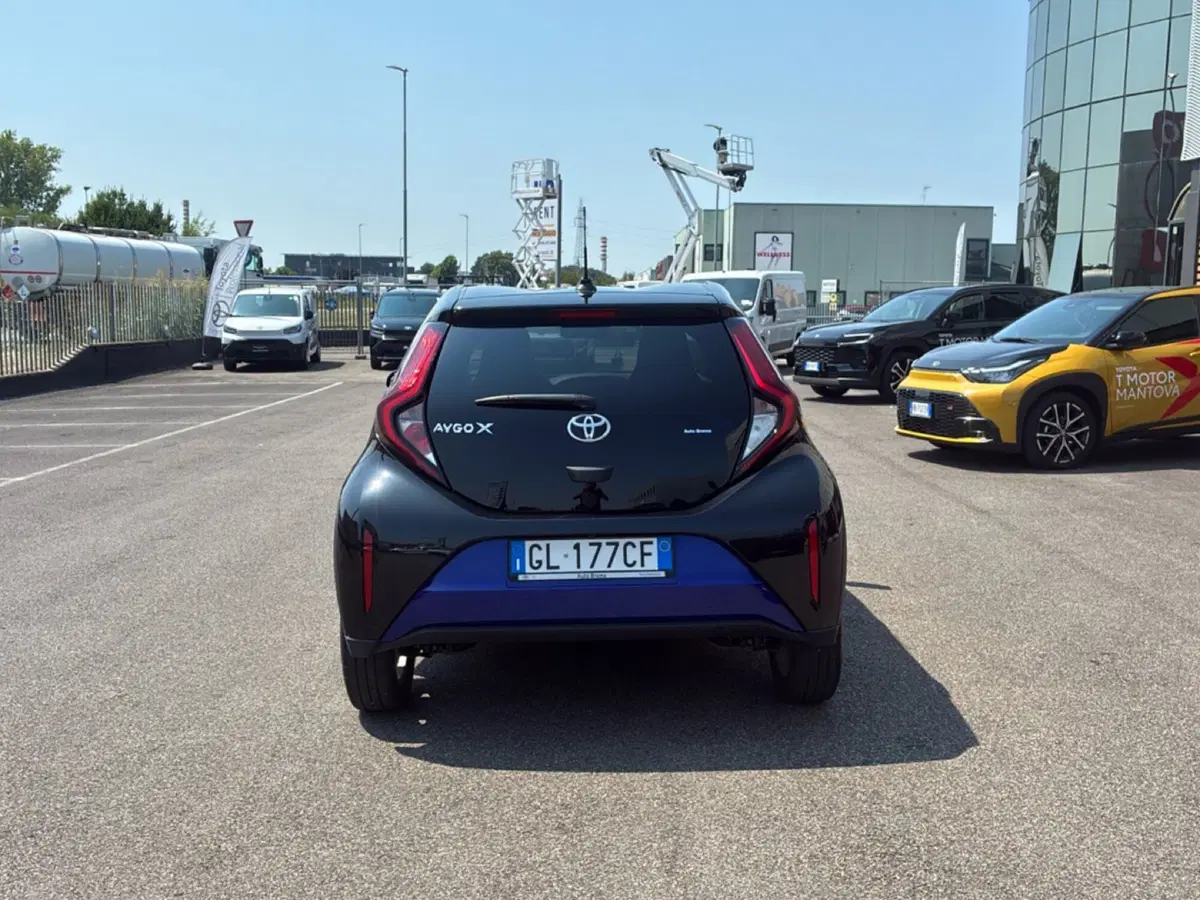 Toyota Aygo X usata a Mantova (4)