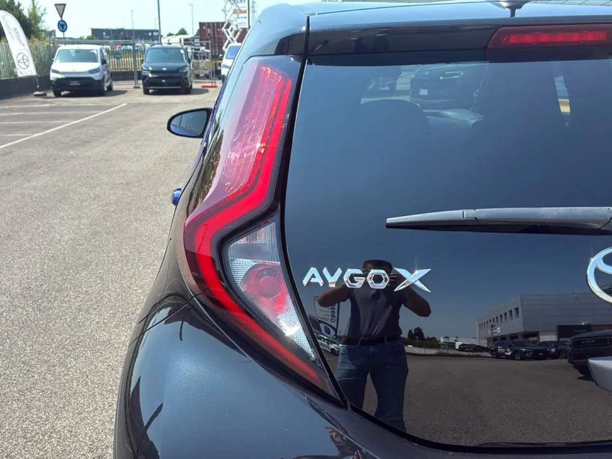 Toyota Aygo X usata a Mantova (9)