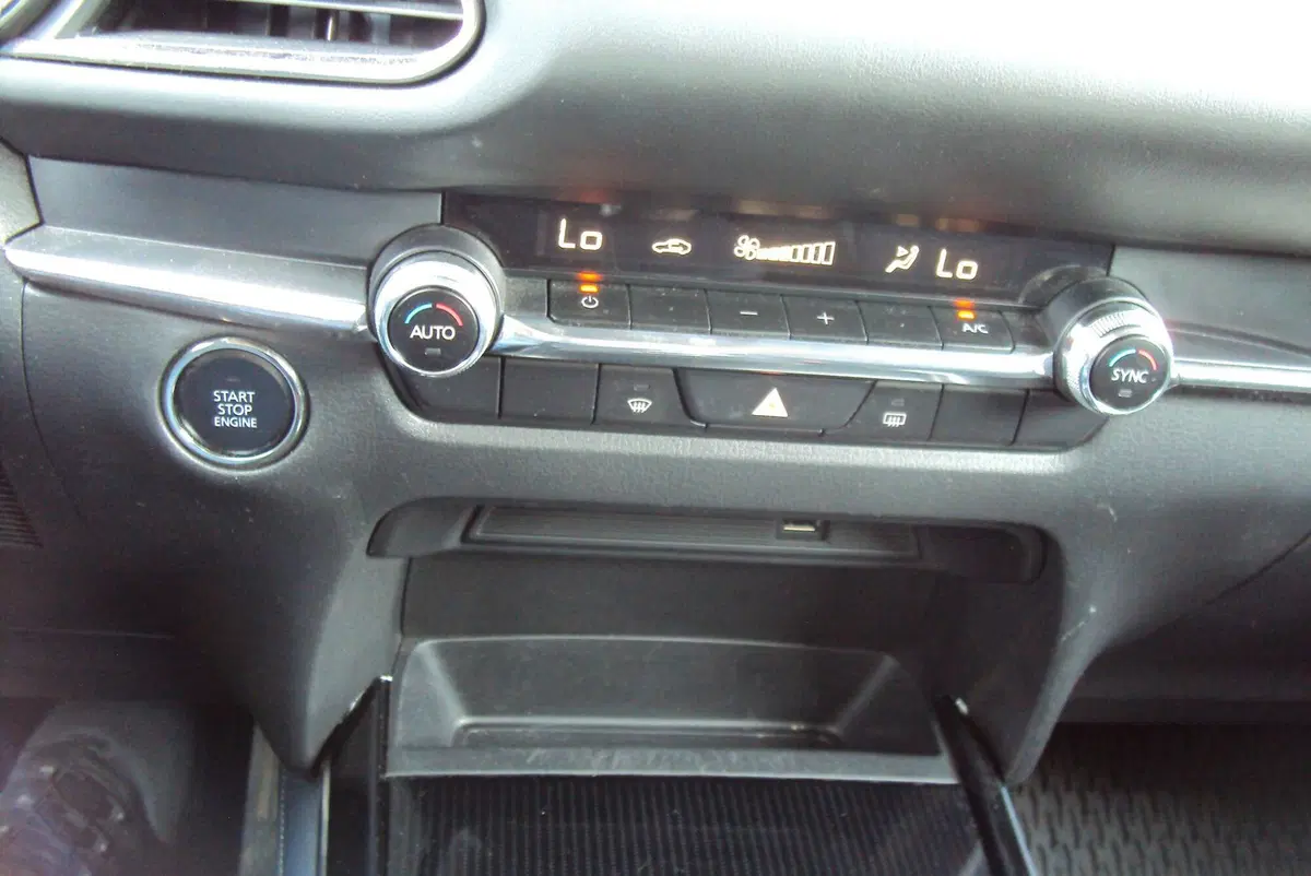 Mazda CX-30 usata a Bologna (15)