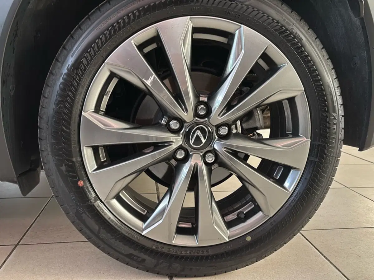 Lexus UX usata a Bologna (7)