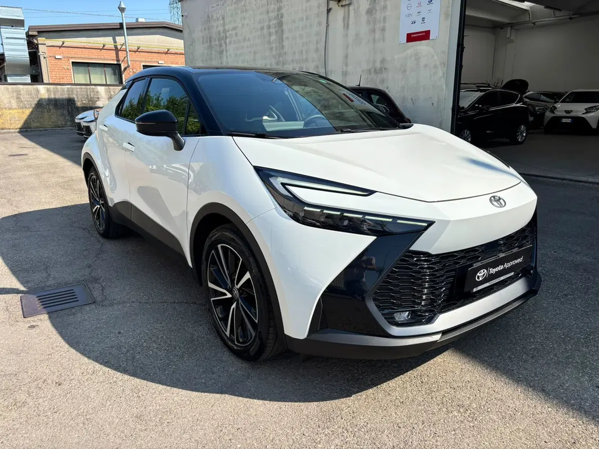 Toyota Toyota C-HR usata a Modena (3)