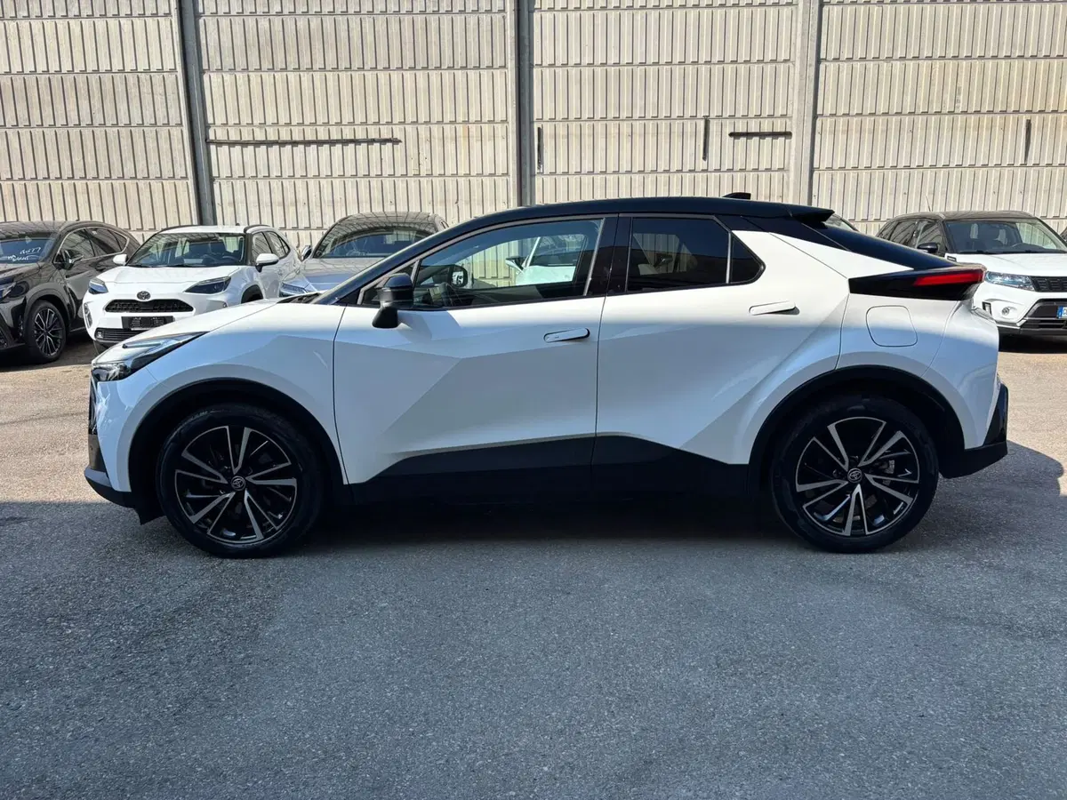 Toyota Toyota C-HR usata a Modena (4)