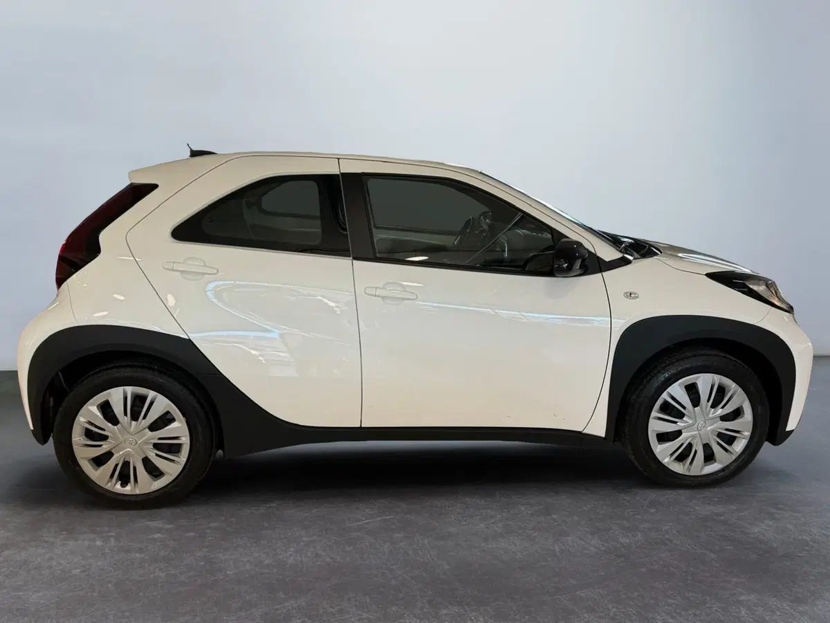 Toyota Aygo X usata a Modena (6)
