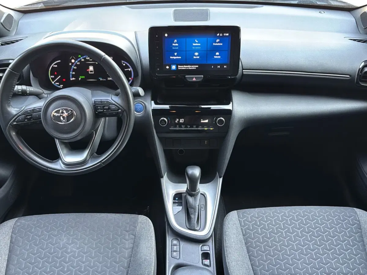 Toyota Yaris Cross usata a Bologna (10)