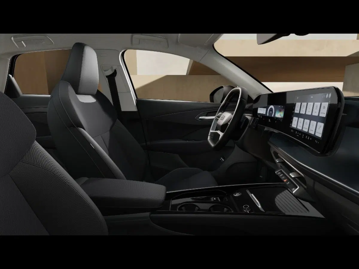 Audi Q3 Sportback nuova a Pisa (9)