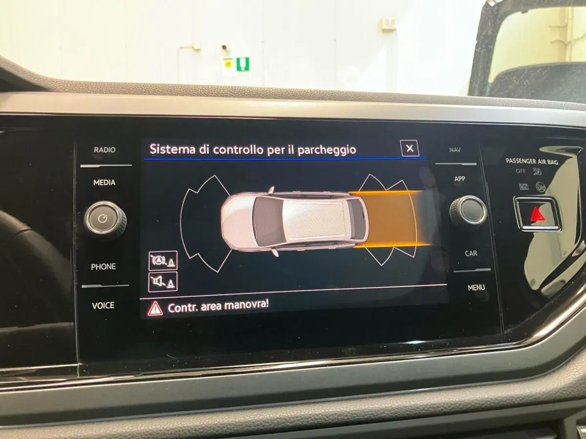 Volkswagen Taigo usata a Bologna (16)