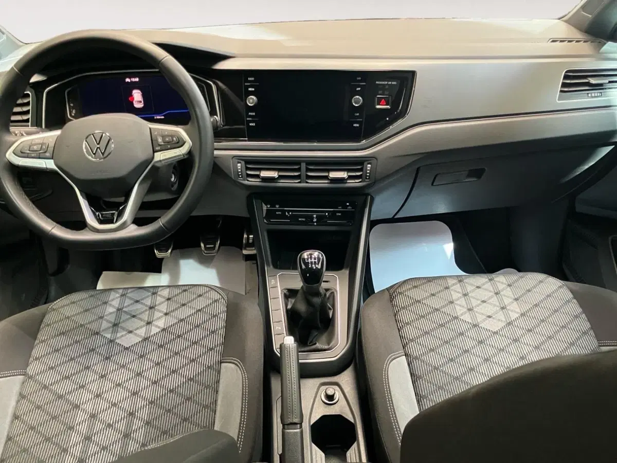 Volkswagen Taigo usata a Bologna (7)