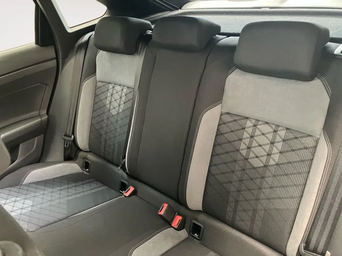 Volkswagen Taigo usata a Bologna (9)
