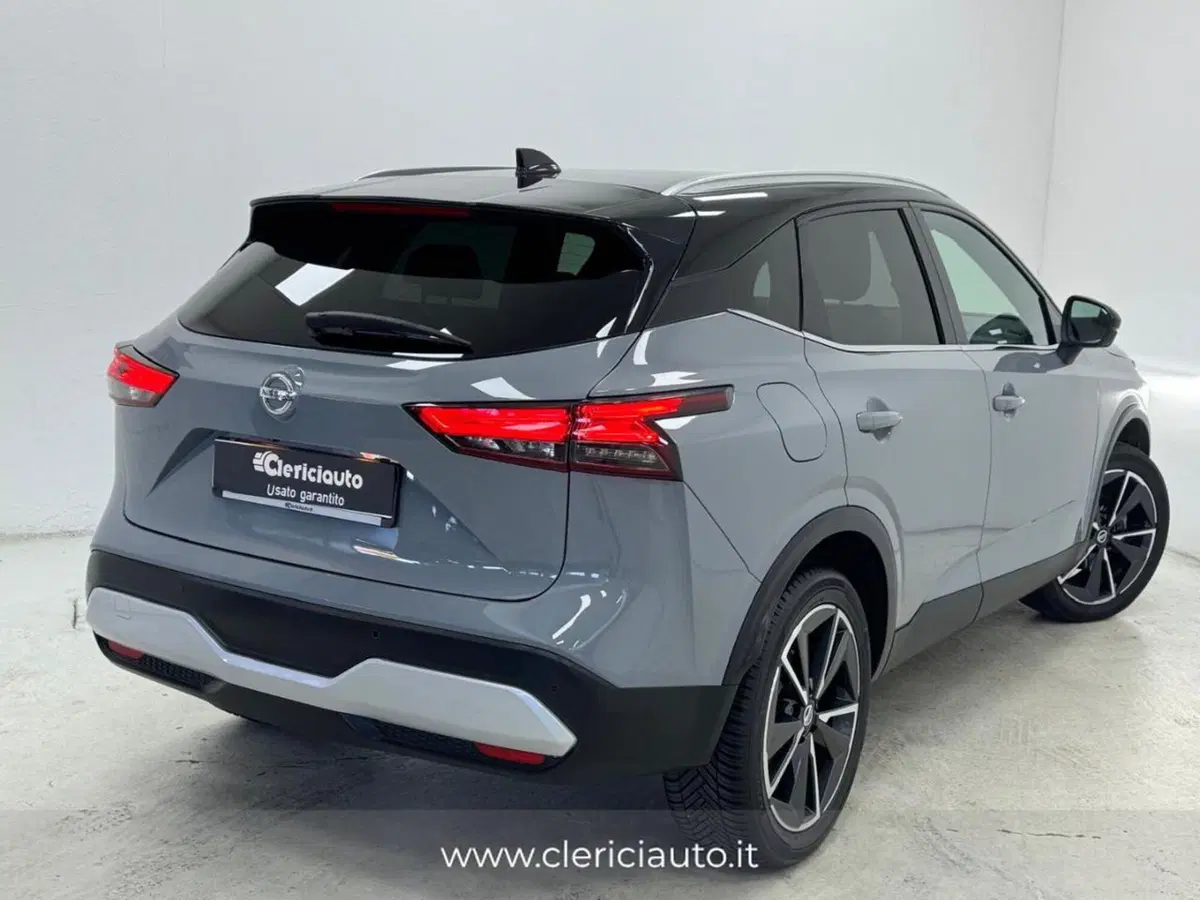 Nissan Qashqai usata a Como (2)