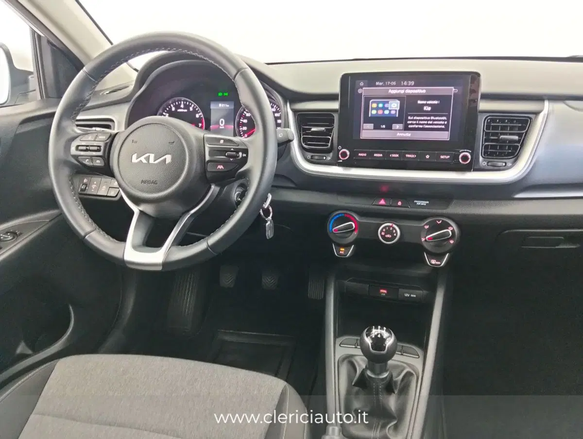 Kia Stonic usata a Como (10)