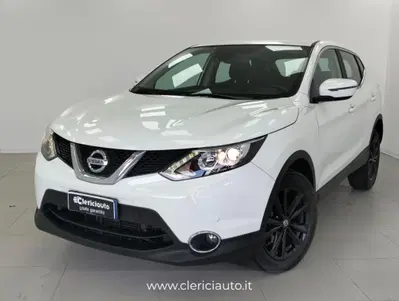 Nissan Qashqai 1.2 DIG-T Acenta del 2016 usata a Lurate Caccivio
