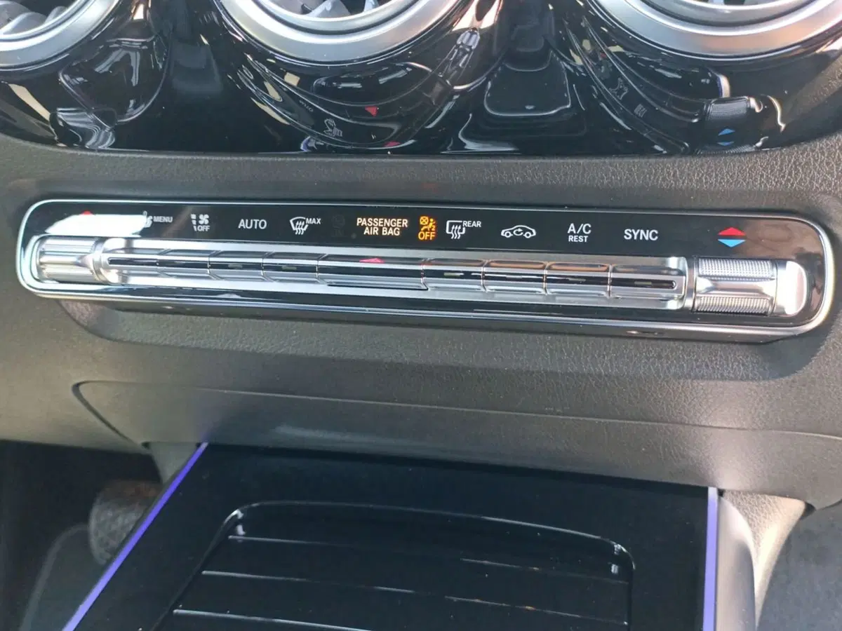 Mercedes-Benz GLA SUV usata a Foggia (14)
