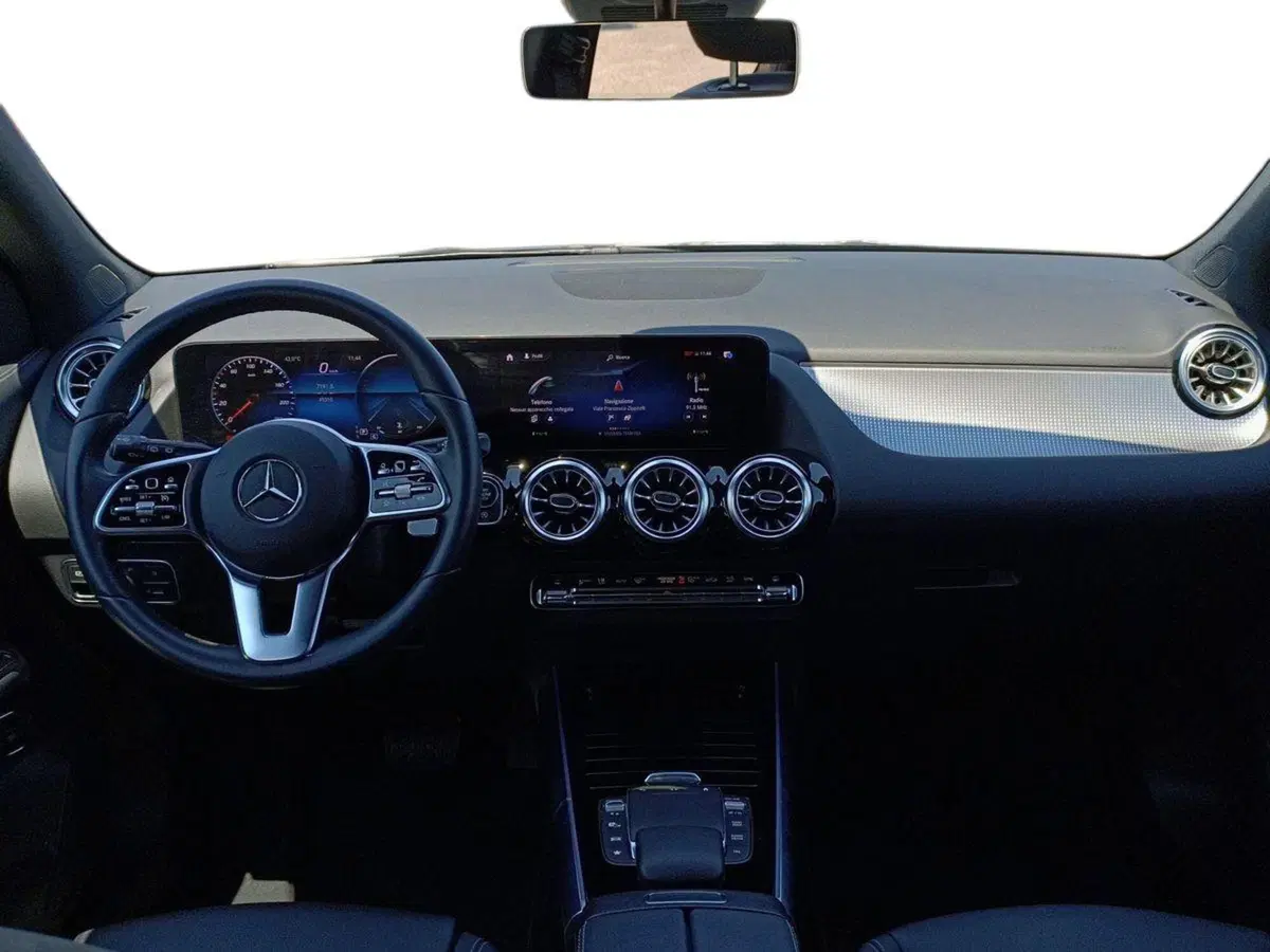 Mercedes-Benz GLA SUV usata a Foggia (9)