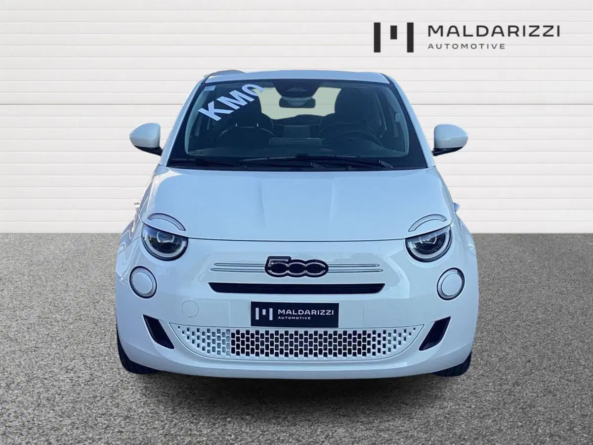 Fiat 500 nuova a Foggia (2)