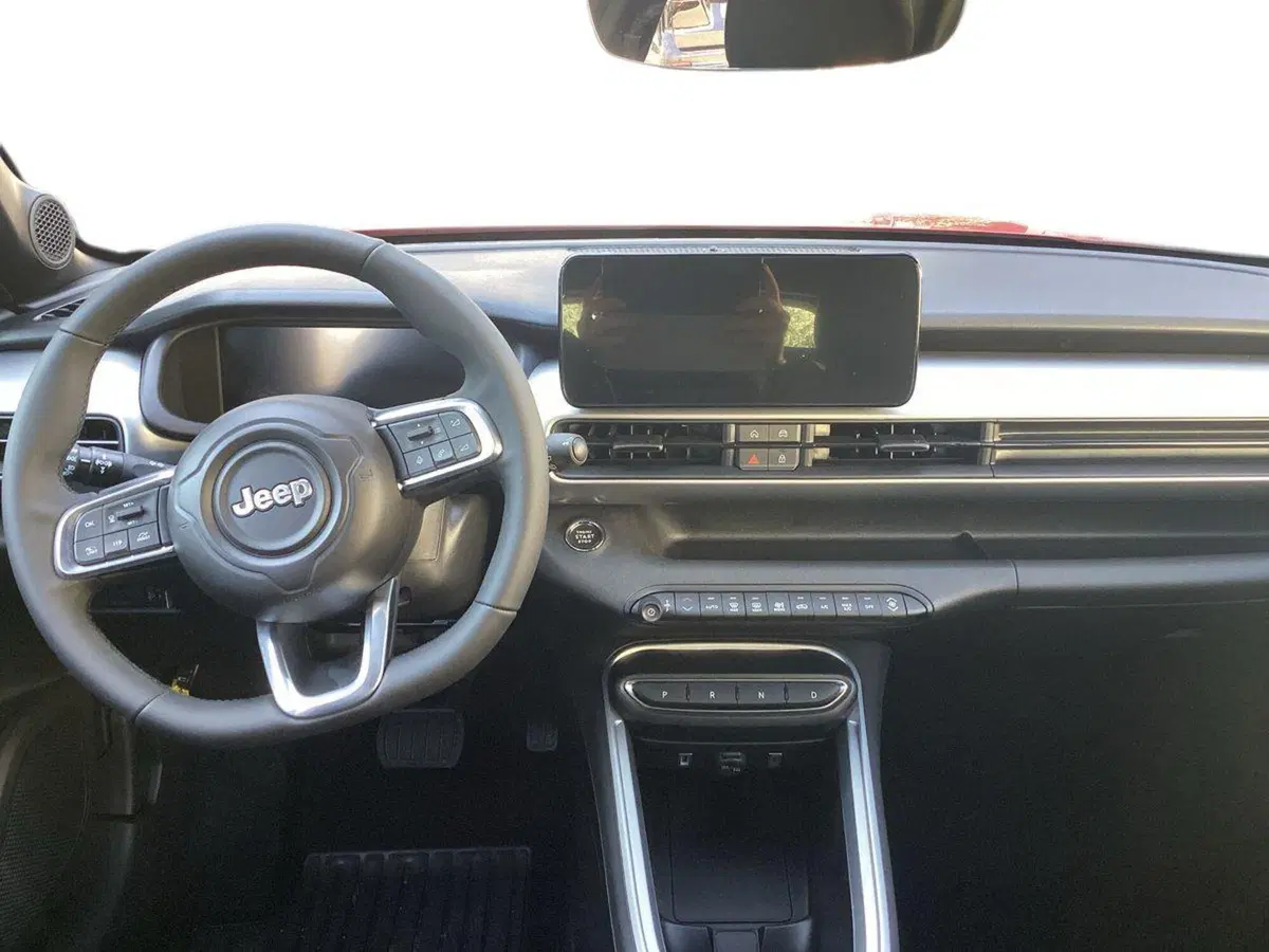 Jeep Avenger nuova a Foggia (8)