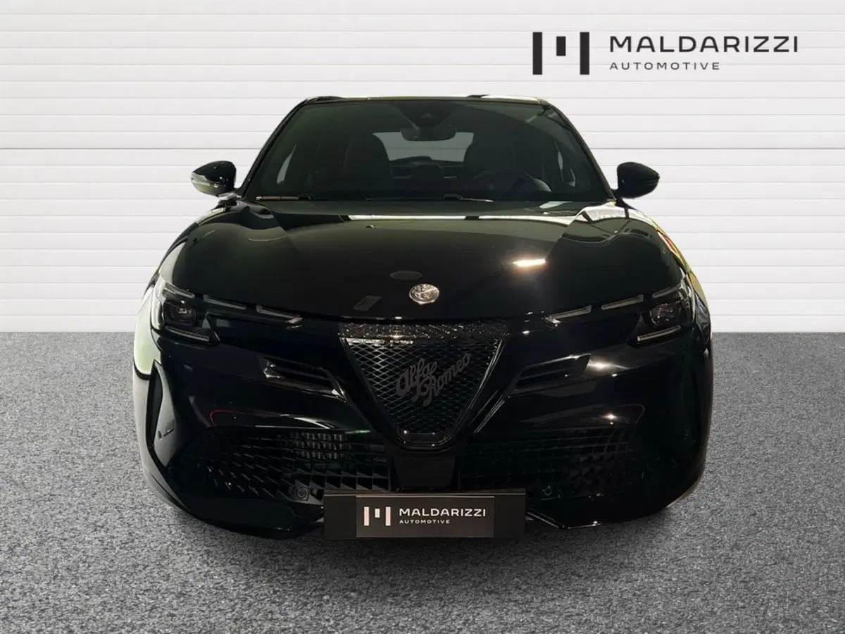 Alfa Romeo Junior nuova a Bari (2)